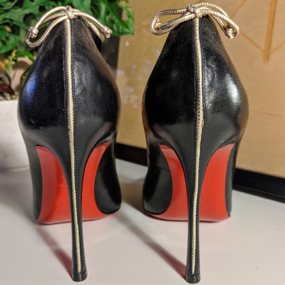 Christian Louboutin Black Pumps w Silver Line - Picture 3 of 8